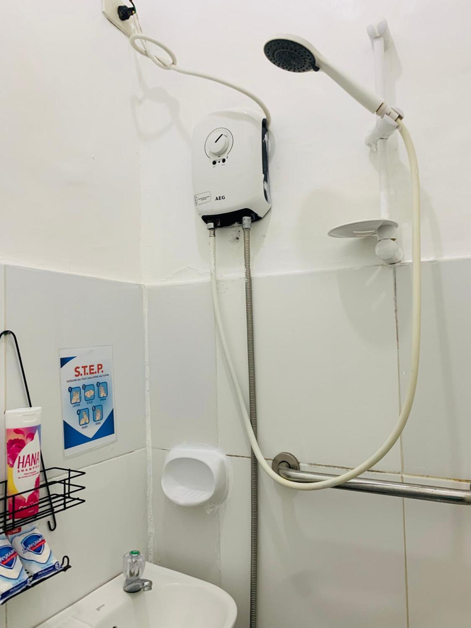 אל נידו Queen'S Room Rental 1 מראה חיצוני תמונה